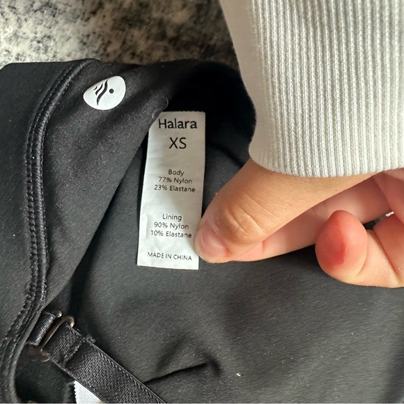 Halara sports bra - Picture 3 of 3